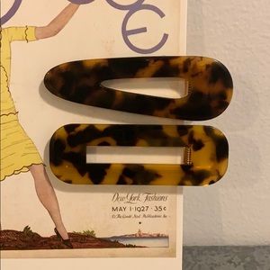 NWOT tortoiseshell barrettes
